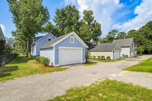318 Cockle Ln, Beaufort, SC 29906 - Photo 45
