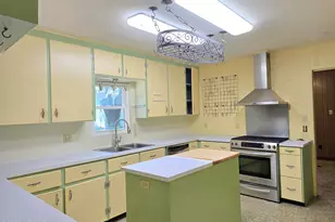 1403 Newcastle St, Beaufort, SC 29902 - Photo 7
