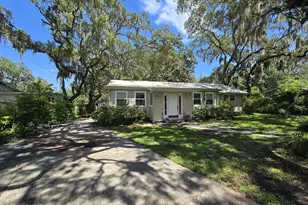 1403 Newcastle St, Beaufort, SC 29902 - Photo 3