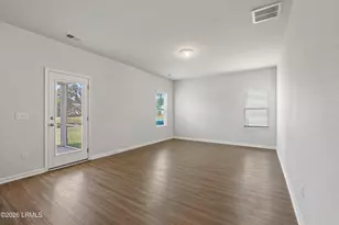 46 Cedarwood St, Beaufort, SC 29906 - Photo 7