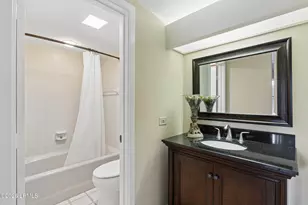 13 Harbourside Ln, Hilton Head, SC 29928 - Photo 27