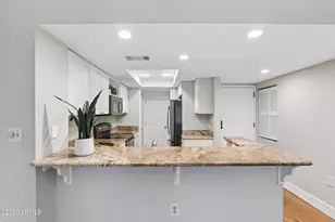 13 Harbourside Ln, Hilton Head, SC 29928 - Photo 9