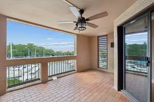 13 Harbourside Ln, Hilton Head, SC 29928 - Photo 15