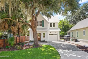 608 Pilot St, Beaufort, SC 29902 - Photo 3
