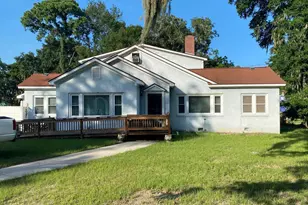 2201 Wilson Dr, Beaufort, SC 29902 - Photo 1
