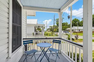 909 8th St, Port Royal, SC 29935 - Photo 5