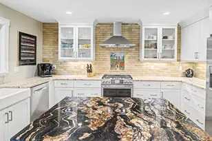 50 Plantation Dr, Hilton Head, SC 29928 - Photo 9