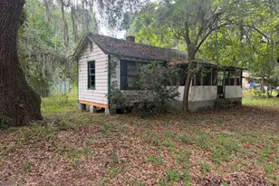 232 Shanklin Rd, Beaufort, SC 29906 - Photo 3