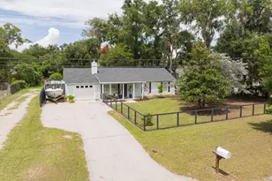 1611 Madrid Ave, Port Royal, SC 29935 - Photo 9