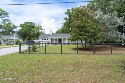 1611 Madrid Avenue, Port Royal, SC 29935 - Photo 13