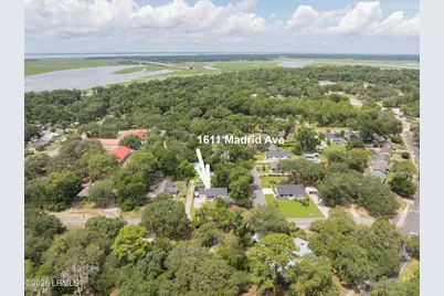 1611 Madrid Avenue, Port Royal, SC 29935 - Photo 11
