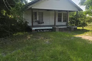 422 Hoover St N, Hampton, SC 29924 - Photo 1