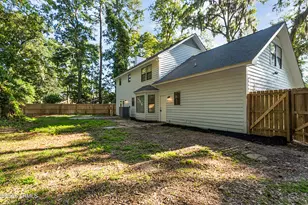 19 Chesterfield Dr, Beaufort, SC 29906 - Photo 5