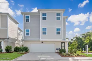 18 Burl Wood Ct, Hilton Head, SC 29926 - Photo 1