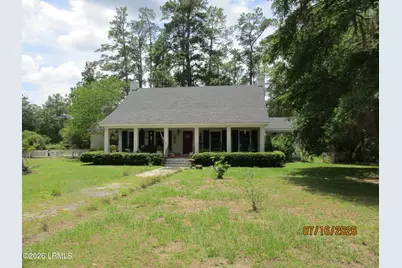 383 W Carolina Avenue, Varnville, SC 29944 - Photo 1