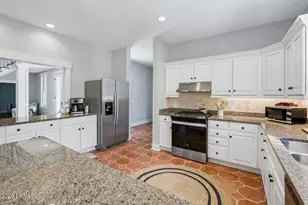 12 Charlesfort Pl, Hilton Head, SC 29926 - Photo 11