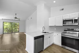 5 Gumtree Rd, Hilton Head Island, SC 29926 - Photo 13
