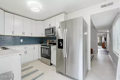 90 Gloucester Road #1003, Hilton Head Island, SC 29928 - Photo 5