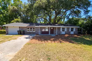 1610 Battery Creek Rd, Beaufort, SC 29902 - Photo 1