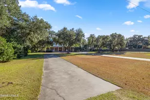 136 Retreat Plantation, Beaufort, SC 29902 - Photo 3