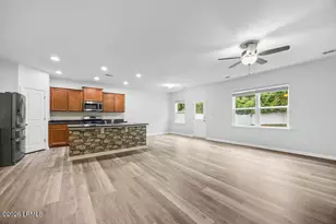 32 Pacolet Ln, Beaufort, SC 29906 - Photo 9
