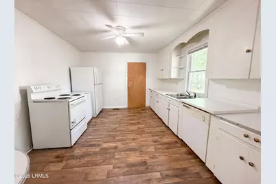 441 Byrnes Street, Allendale, SC 29810 - Photo 11
