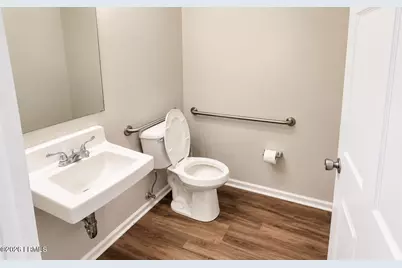1264 Ribaut Road #302, Beaufort, SC 29902 - Photo 11
