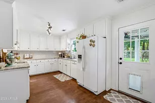 67 Le Moyne Dr, Beaufort, SC 29907 - Photo 9