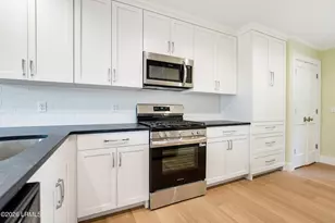 1307 Lafayette St, Beaufort, SC 29902 - Photo 9