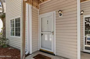 2618 Holmes Dr, Beaufort, SC 29902 - Photo 3