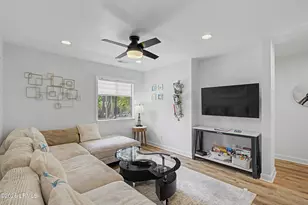 6 Woodward Ave, Hilton Head, SC 29928 - Photo 3