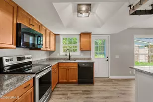4027 Shell Point Rd, Beaufort, SC 29906 - Photo 13