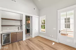 902 Harrington St, Beaufort, SC 29902 - Photo 9