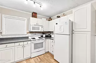 663 William Hilton Pkwy, Hilton Head Island, SC 29928 - Photo 11