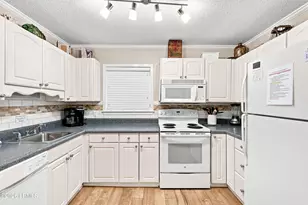 663 William Hilton Pkwy, Hilton Head Island, SC 29928 - Photo 11