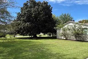 1703 Riverside Dr, Beaufort, SC 29902 - Photo 41