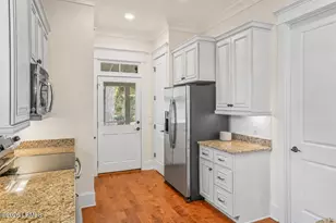 141 Willow Point Rd, Beaufort, SC 29906 - Photo 15