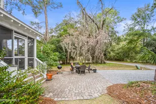 141 Willow Point Rd, Beaufort, SC 29906 - Photo 9