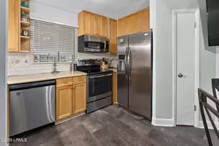 663 William Hilton Pkwy, Hilton Head Island, SC 29928 - Photo 11