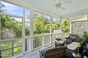 909 12th St, Port Royal, SC 29935 - Photo 23