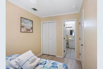 40 Folly Field Road #B115, Hilton Head, SC 29928 - Photo 11