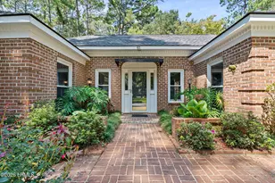 61 Wade Hampton Dr, Beaufort, SC 29907 - Photo 5