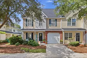 402 East Ave, Bluffton, SC 29910 - Photo 1