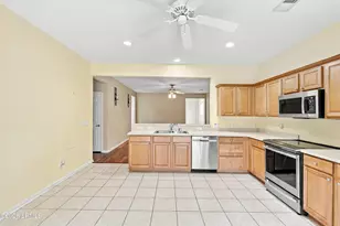 147 Landing Ln, Bluffton, SC 29909 - Photo 9
