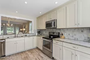 60 Carnoustie Rd, Hilton Head Island, SC 29928 - Photo 23