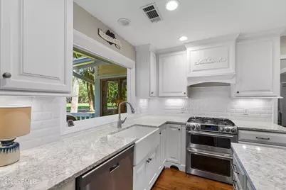 718 Island Circle E, Saint Helena Island, SC 29920 - Photo 13