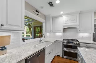 718 Island Cir E, Saint Helena Island, SC 29920 - Photo 13