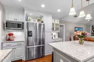 718 Island Cir E, Saint Helena Island, SC 29920 - Photo 11