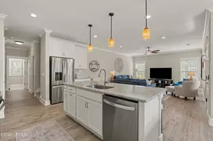 23 Middle Is St, Beaufort, SC 29907 - Photo 11