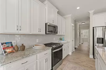 23 Middle Island Street, Beaufort, SC 29907 - Photo 9